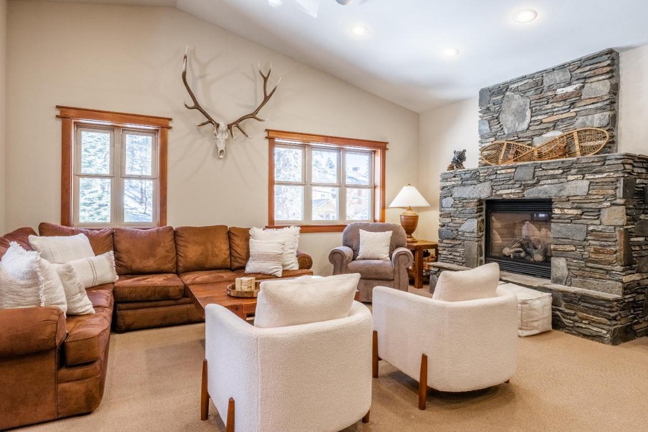 Holiday home Newly Updated Red Slate 4 Is A 4 Bedrm 3 Full Bathrm Townhome Close To Canyon That Sleeps 10 *