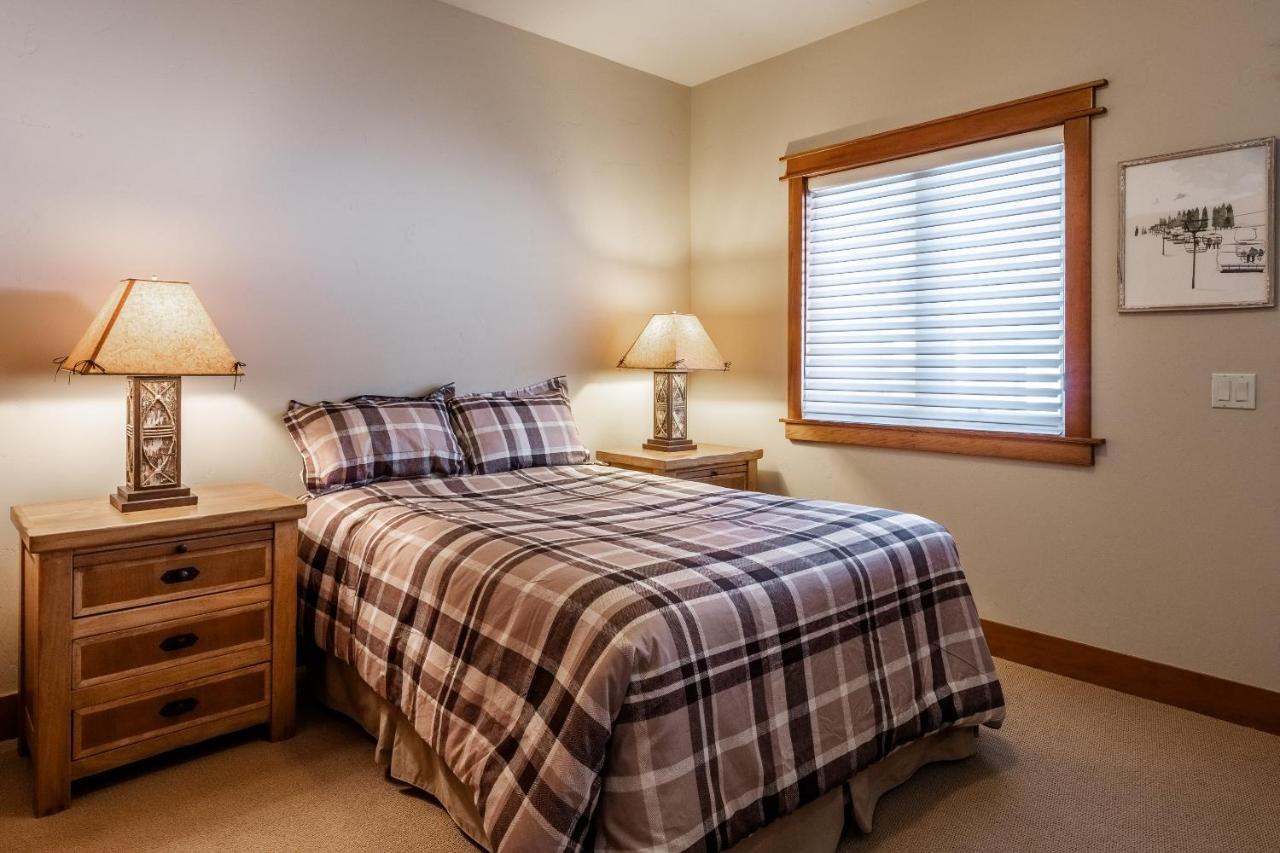 Newly Updated Red Slate 4 Is A 4 Bedrm 3 Full Bathrm Townhome Close To Canyon That Sleeps 10 Holiday home